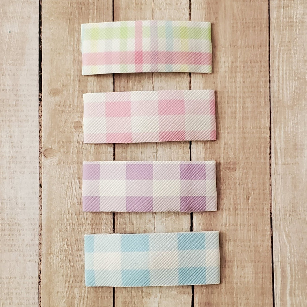 Pastel Gingham Snap Clip