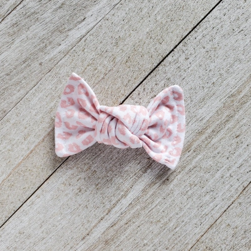 Dusty Rose Cheetah Knotted Bow